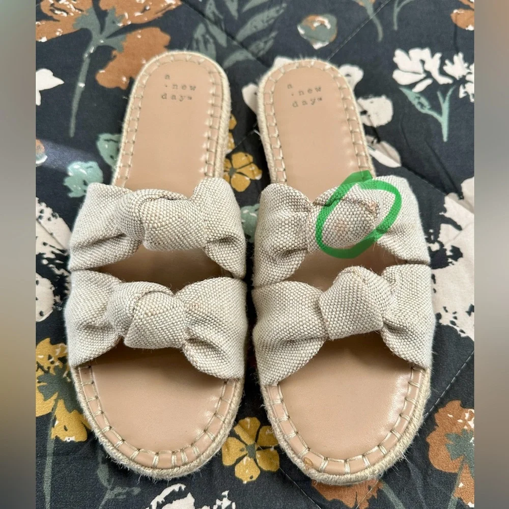 A New Day Double Knotted Miriam Slide Sandals - Picture 4 of 5